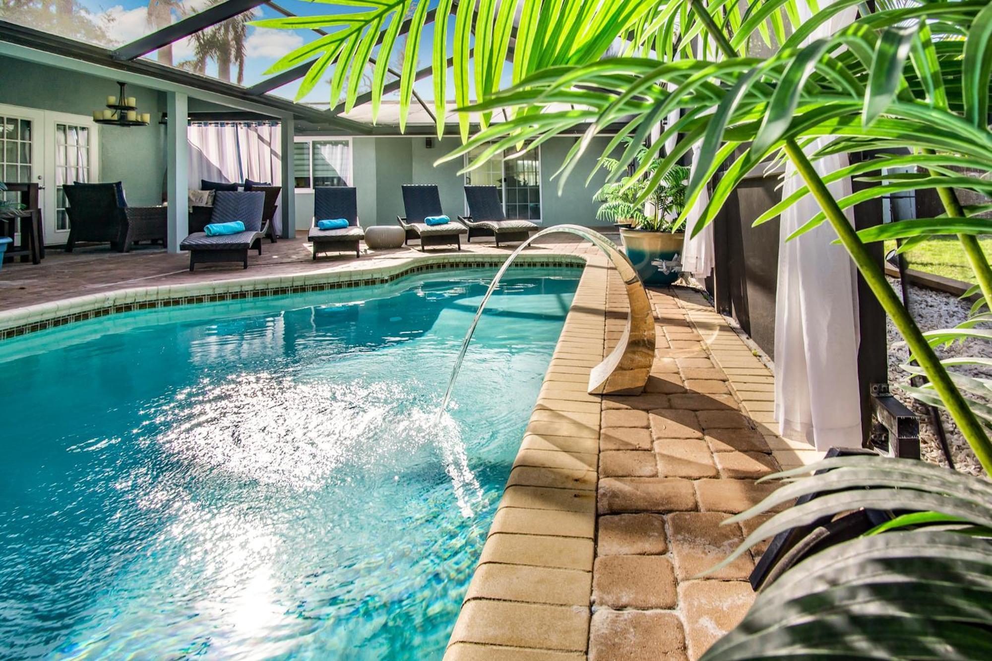 Beach Cottage With Heated Pool Just Off Siesta Key Sarasota Eksteriør billede