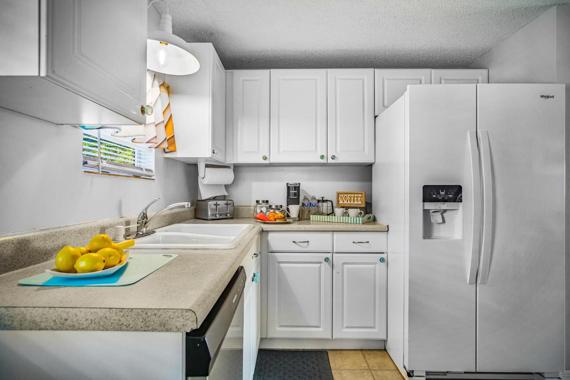 Beach Cottage With Heated Pool Just Off Siesta Key Sarasota Eksteriør billede