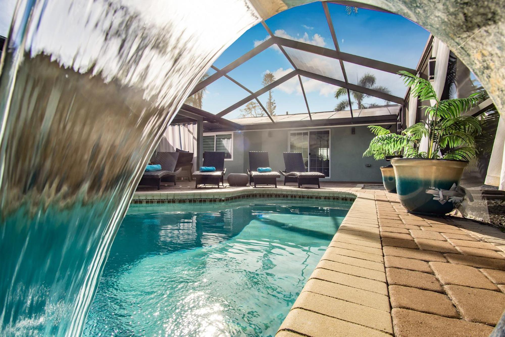 Beach Cottage With Heated Pool Just Off Siesta Key Sarasota Eksteriør billede